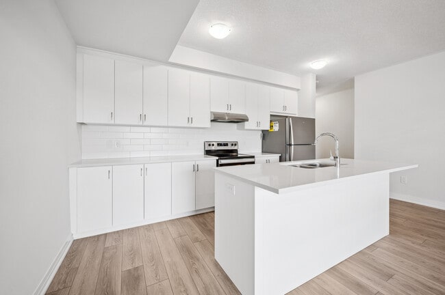 Building Photo - 95 Reverie Way