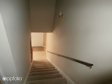 Foto del edificio - 305 Regency Dr