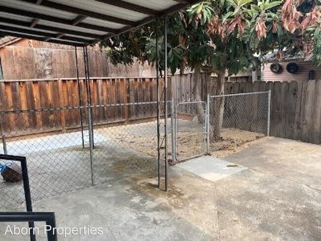 Building Photo - 3 br, 2 bath House - 1800 East San Antonio St