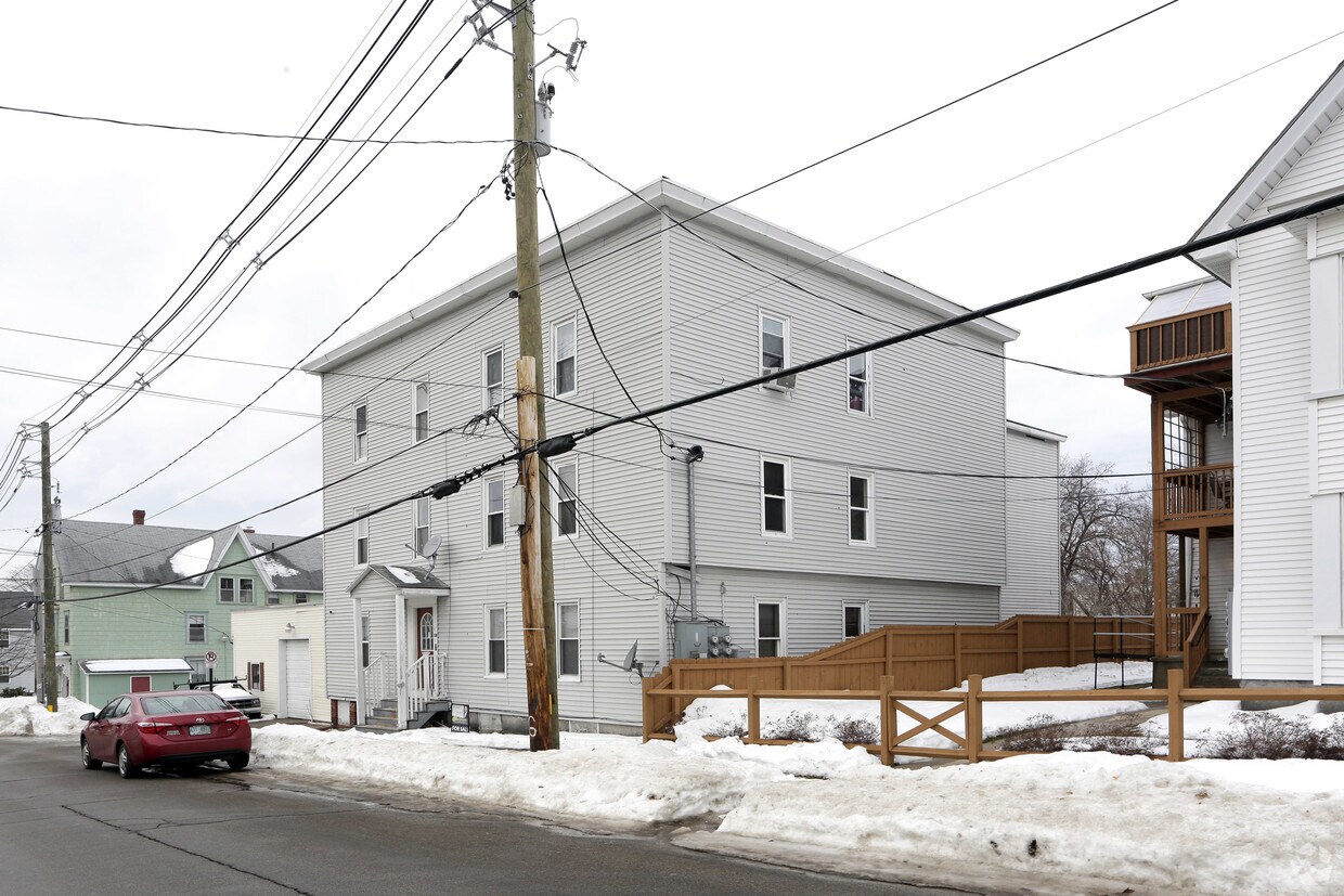 Building Photo - 330 Lowell St