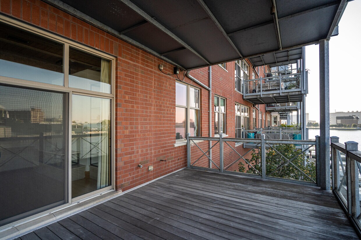 601 E Erie St Unit 203, Milwaukee, WI 53202 Condo for Rent in Milwaukee, WI