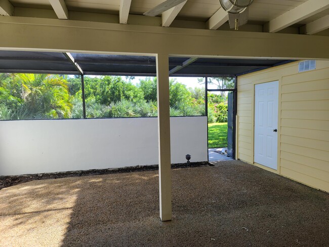 Building Photo - 203 Seabreeze Cir