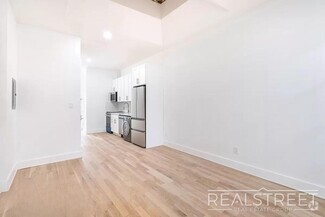 Building Photo - New 2 Bed 2 Bath with Roof Deck
