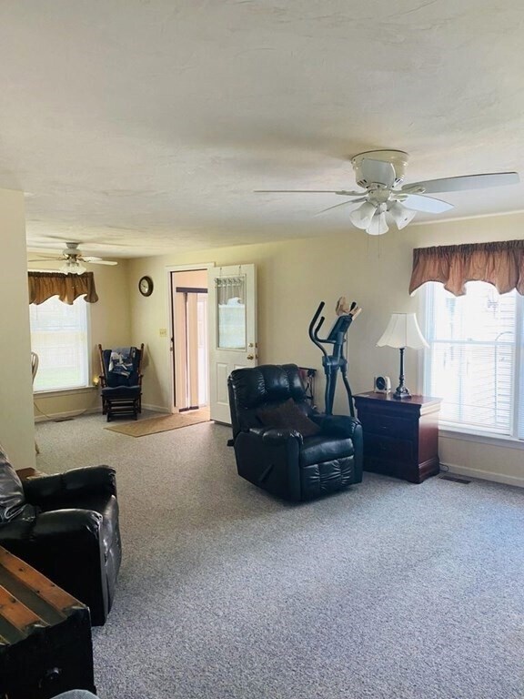 Building Photo - 38 Russell Rd