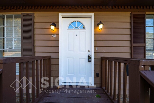 Building Photo - 93 Moonglow Dr