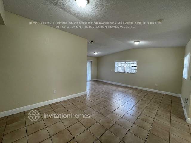 Foto del edificio - 1301 SW 138th Ct