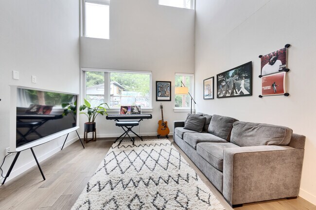 Foto del edificio - 2002 E 7th St