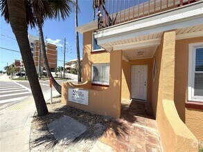 Building Photo - 13047 Gulf Ln