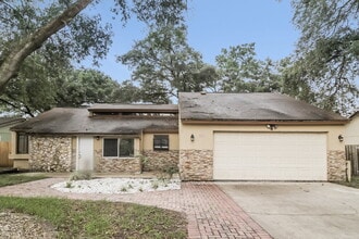 Building Photo - 978 Windsong Cir