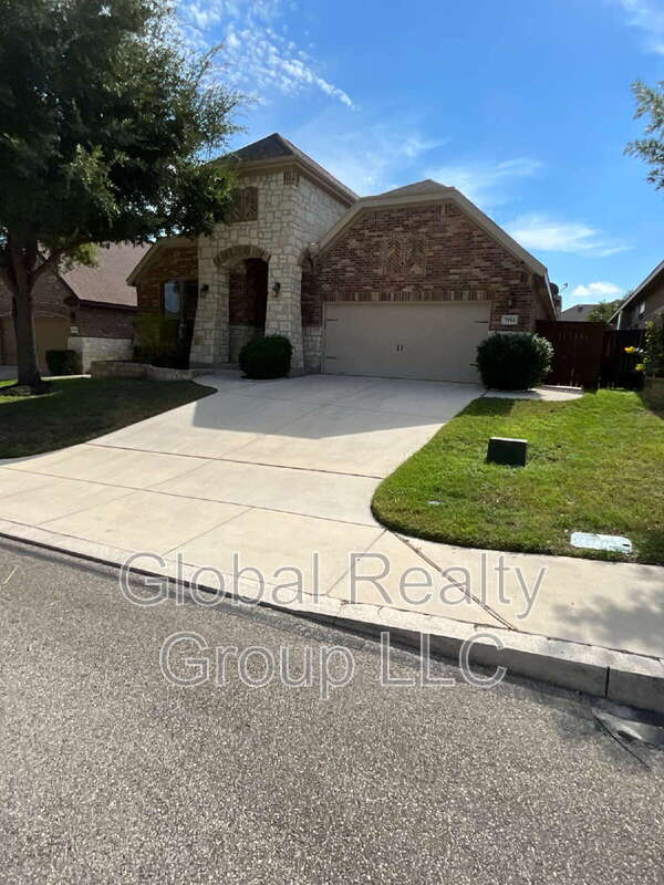 Foto del edificio - 7914 Milton Favor