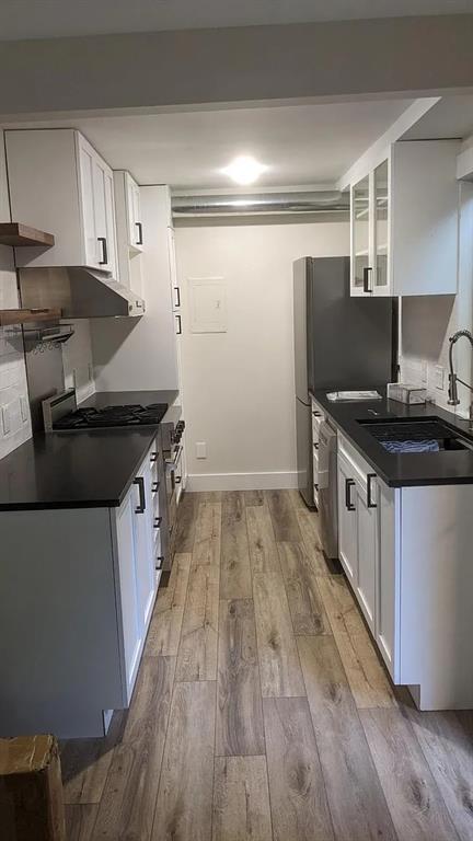 Building Photo - 1106 W 6th St