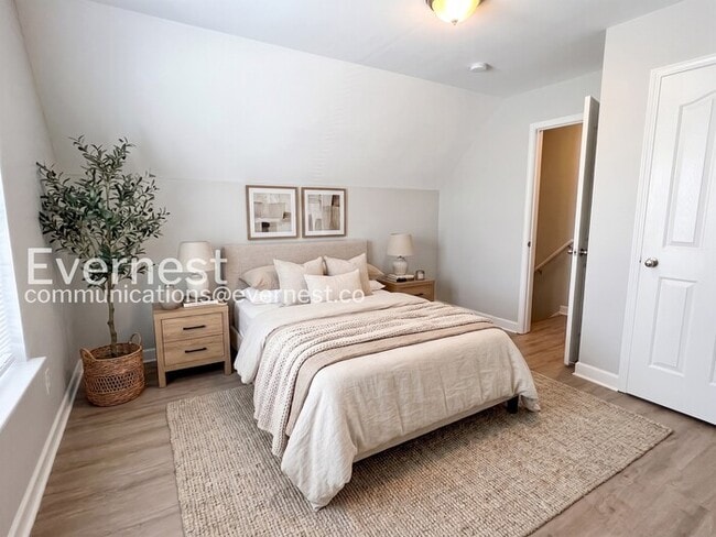 Building Photo - 5121 Magnasco Ln