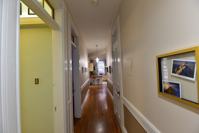 Building Photo - 295 Beacon St
