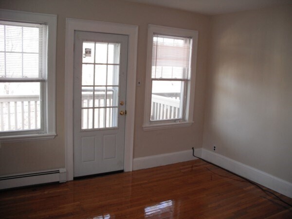 Building Photo - 325 Savin Hill Ave