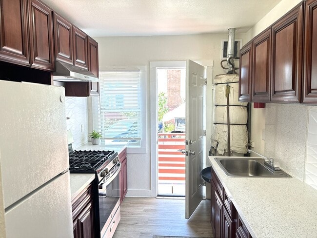 2648 - 2648 Apartment