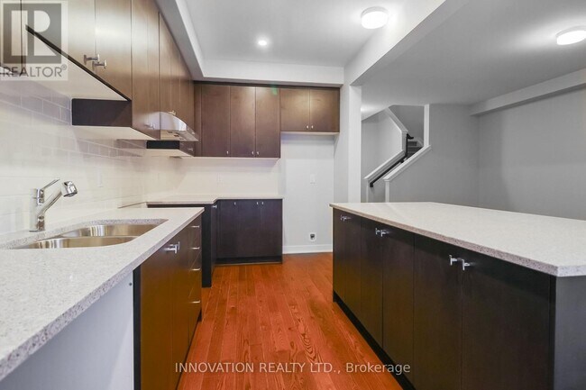 Building Photo - 734 Tincture Pl