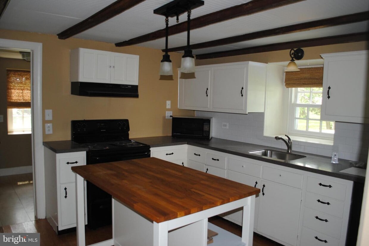 373 Glen Mills Rd, Thornton, PA 19373 House Rental in Thornton, PA