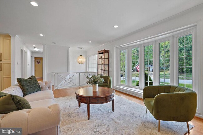 Foto del edificio - 9123 Cherrytree Dr