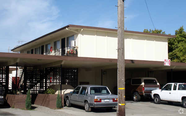 Foto del edificio - 312-314 Rodeo Ave