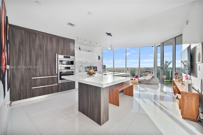 Photo - 851 Northeast 1st Avenue, Miami, FL 33132 - 1 BR 2 BA condo