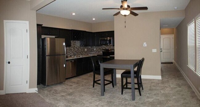 Foto del edificio - 2170 SW Timbertrace Ln