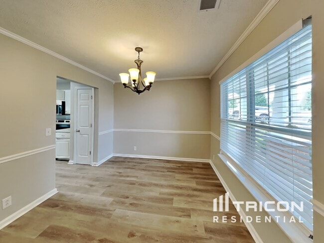 Building Photo - 7120 Commonwealth Cir