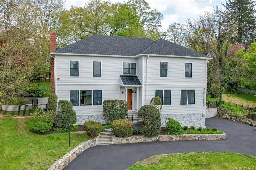 Primary Photo - 44 Church Ln