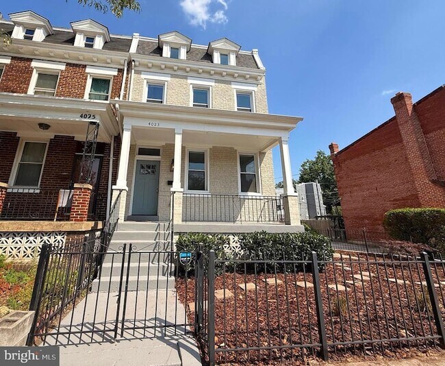 Foto del edificio - 4023 New Hampshire Ave NW