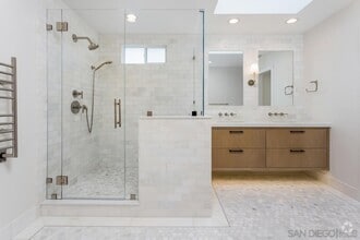 Building Photo - 2460 Oakridge Cove