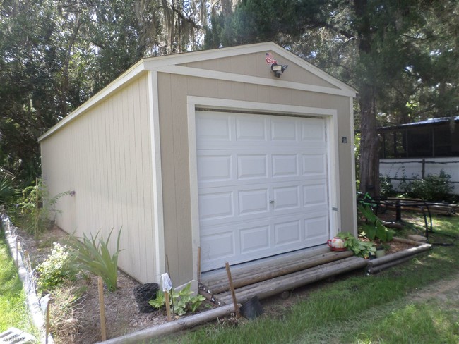Building Photo - 256 Cheryl Elaine Dr