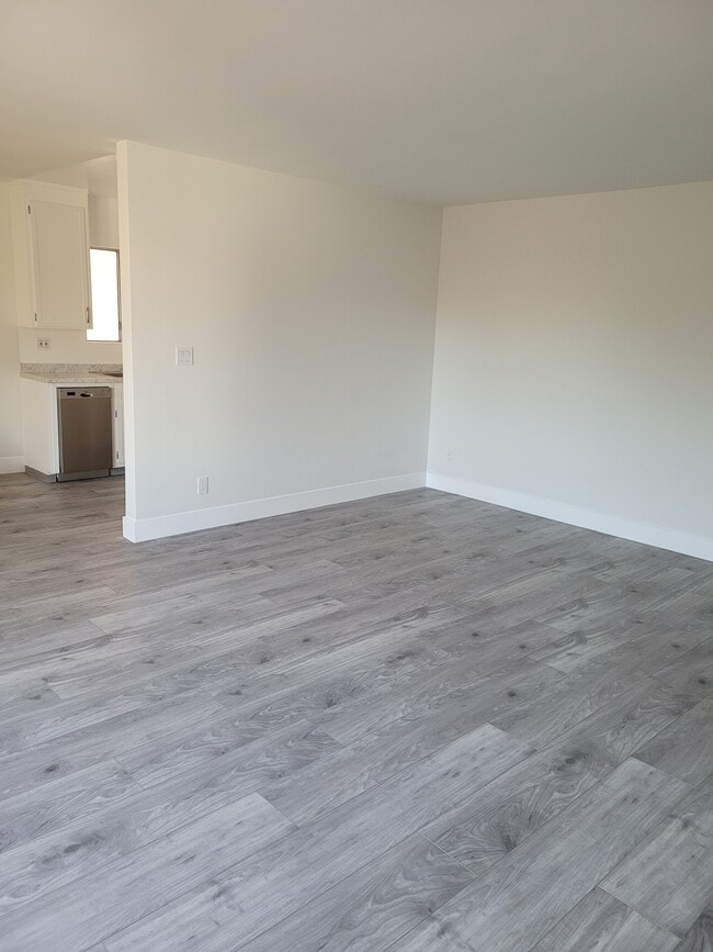 Unit #7 Living Room - 1410 Venice Blvd.