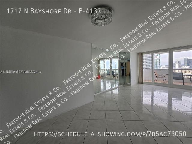 Photo - 1717 N Bayshore Dr Apartment