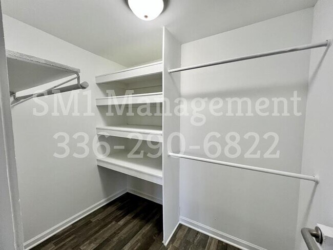 Foto del edificio - 638 Hodgin Valley Rd