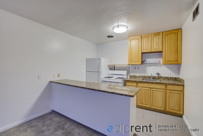 Foto del edificio - 2160 Taylor St