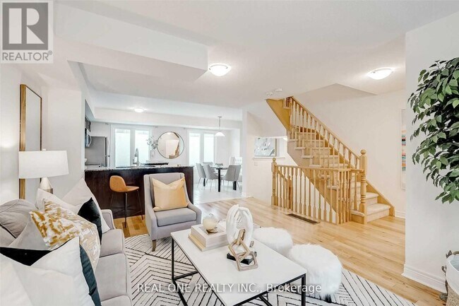 Photo du bâtiment - 2280 Baronwood Dr