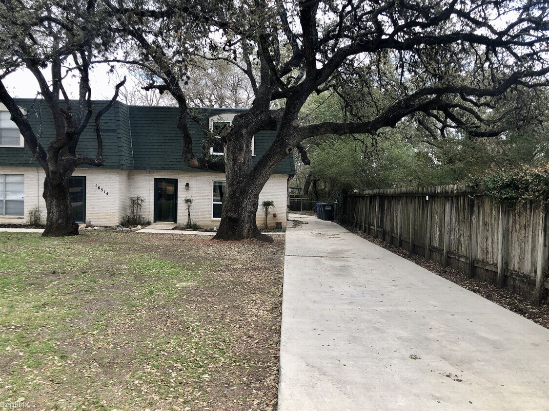 Primary Photo - 16514 Springhill Dr
