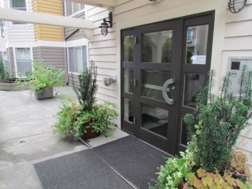 Building Photo - 1 bedroom in Seattle WA 98103