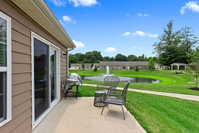 Building Photo - Redwood Reynoldsburg