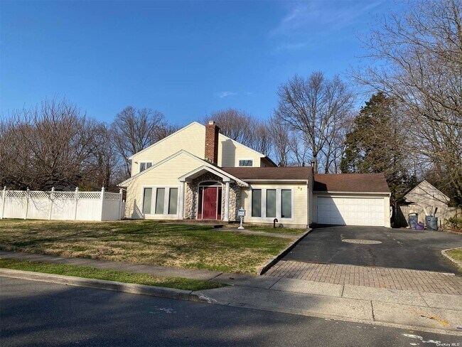 Building Photo - 87 Parkway Dr