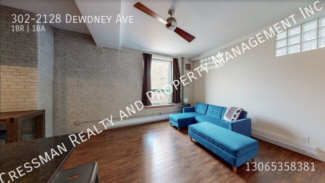Building Photo - 1 Bedroom + den/office in Warehouse District