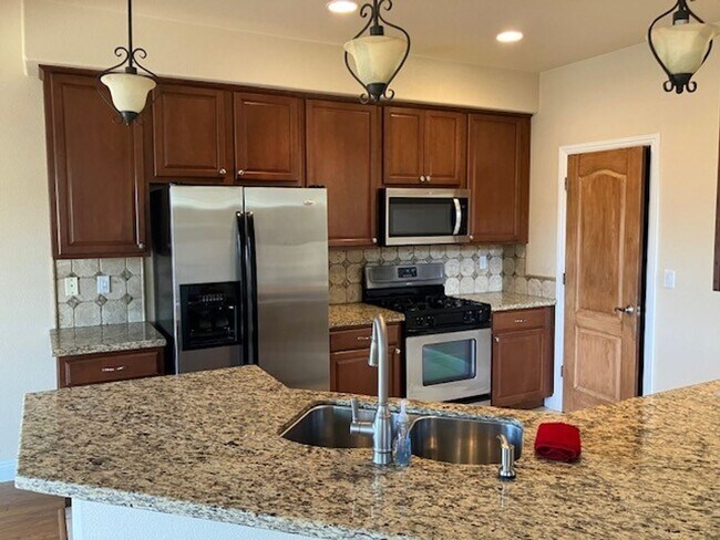 Foto del edificio - Tw Level Southwest Reno Townhome