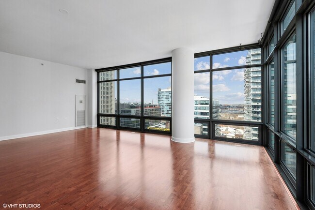 Foto del edificio - 100 E 14th St