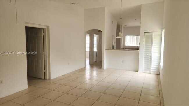 Foto del edificio - 3826 SW 48th Ave