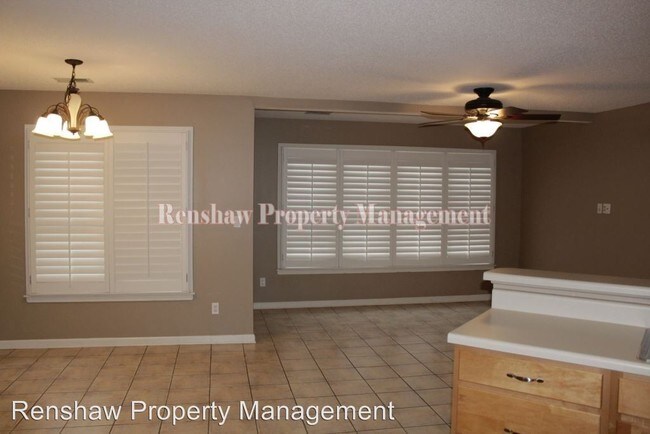 Building Photo - 3 br, 2.5 bath House - 4550 Guinevere LN