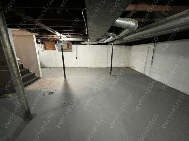 Foto del edificio - 922 Edgewood Dr