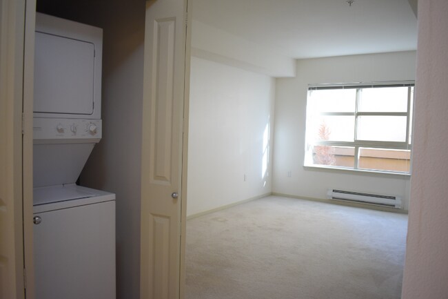 Foto del edificio - 108 107th Ave NE