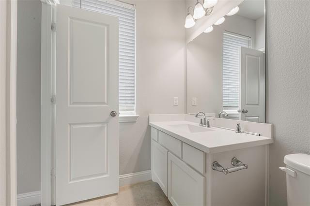 Foto del edificio - 2216 Hubbard Park Ln