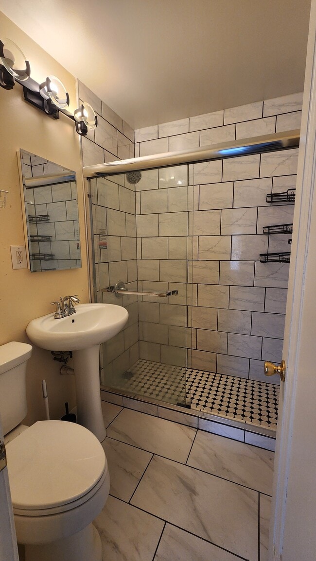 Foto del edificio - 2630 N 70th St