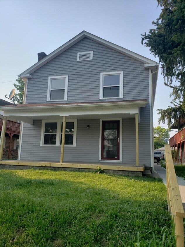 1718 E er Rd, Columbus, OH 43211 House Rental in Columbus, OH