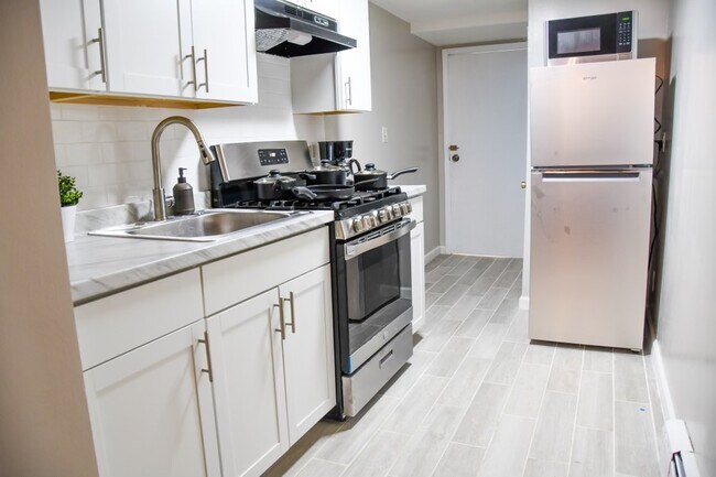Foto del edificio - 623 E 79th St